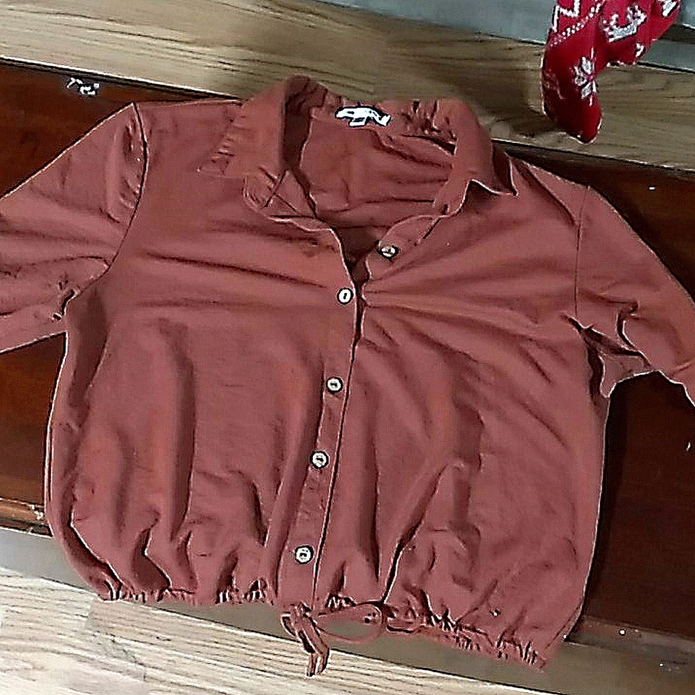 Rusty Collared Top
